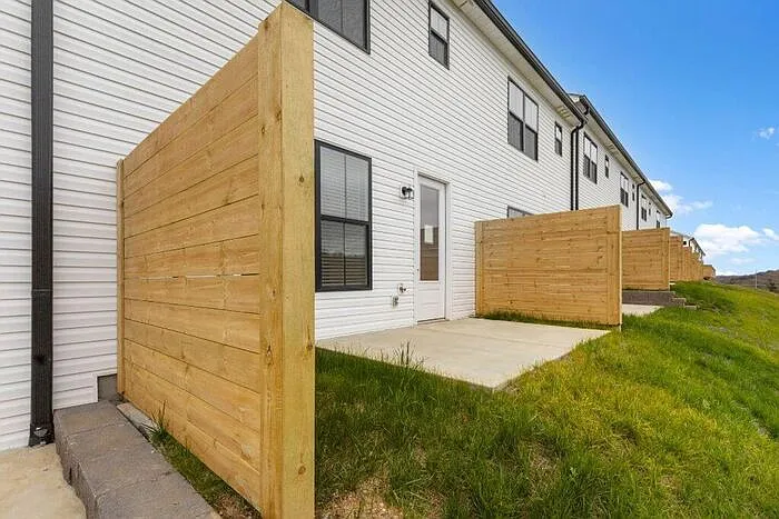 Building Photo - 9159 Rolling Stone Way