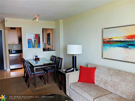 3rd image of 2670 E Sunrise Blvd #707