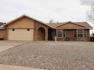 922 Mimosa Ave, Alamogordo, NM 88310