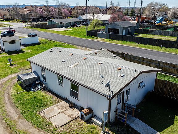 3rd image of 5108 E Grace Ave