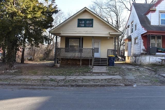 1st image of 3211 E 26th St