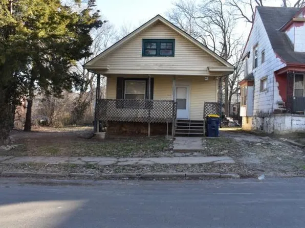 3211 E 26th St, Kansas City, MO 64127