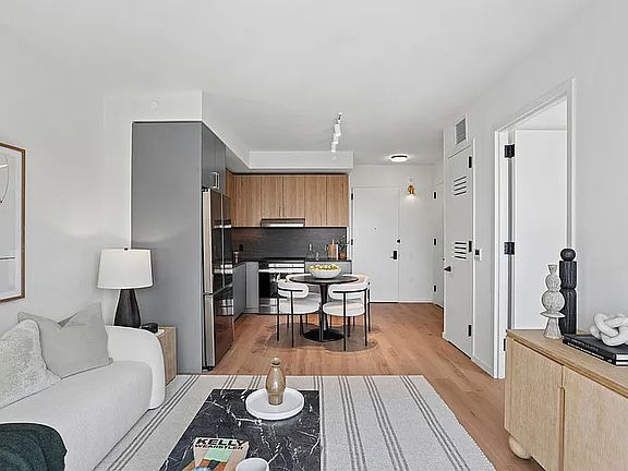5th image of 55 Willoughby St #30F