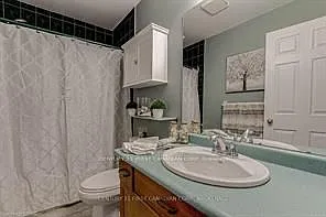 40 Trapper St #UPPER LEVEL — Photo 9