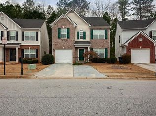 9475 Lakeview Rd, Union City, GA 30291