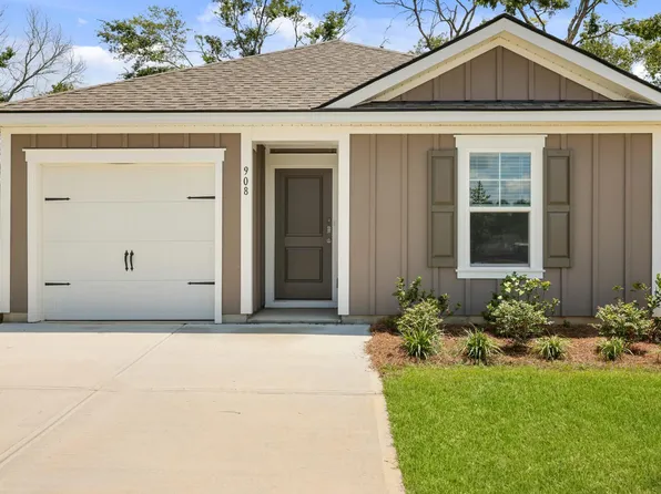 908 Bream Cir, Santee, SC 29142