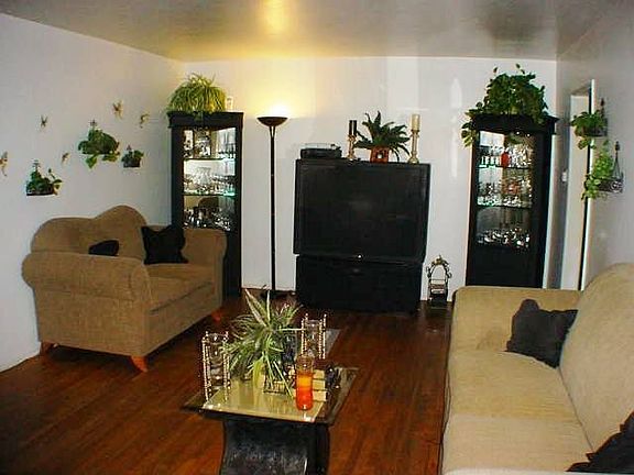 3rd image of 780 Figueroa Dr