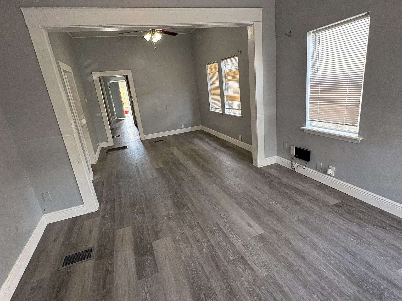 2312 W Spruce St — Photo 2