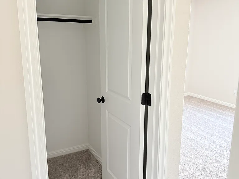 212 Swinging H Ln — Photo 11