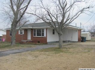 818 S Edmondson St, Albertville, AL 35950