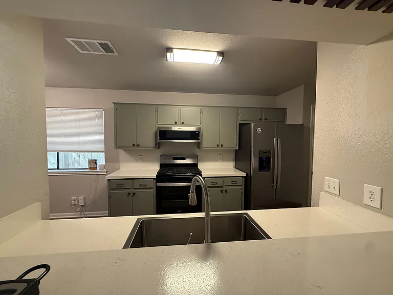 2516 Howellwood Way #B — Photo 6
