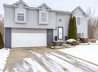 9305 Tiger Run Trl, Davison, MI 48423