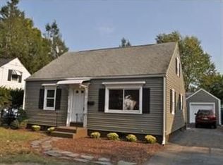 27 Barton St, Springfield, MA 01104