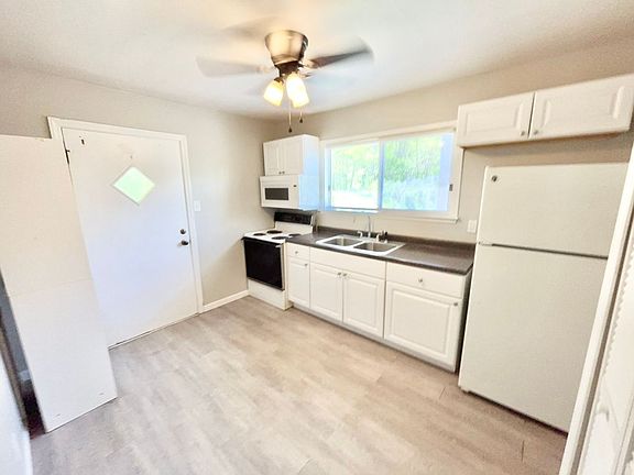 2nd image of 2580 Pitcairn Rd Unit B