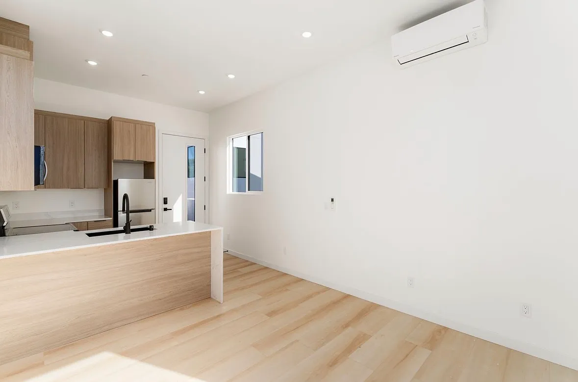 1 bed, 441 sqft, $2,495 — Photo 4