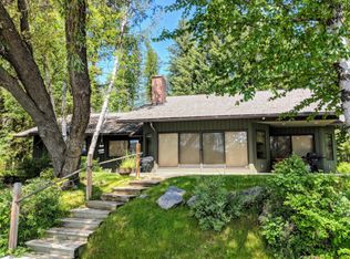 210 Williams Ln, Bigfork, MT 59911