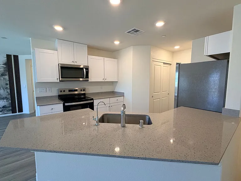 7865 Pandora Sky St #1 — Photo 10