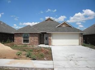 2310 SW 44th St, Lawton, OK 73505
