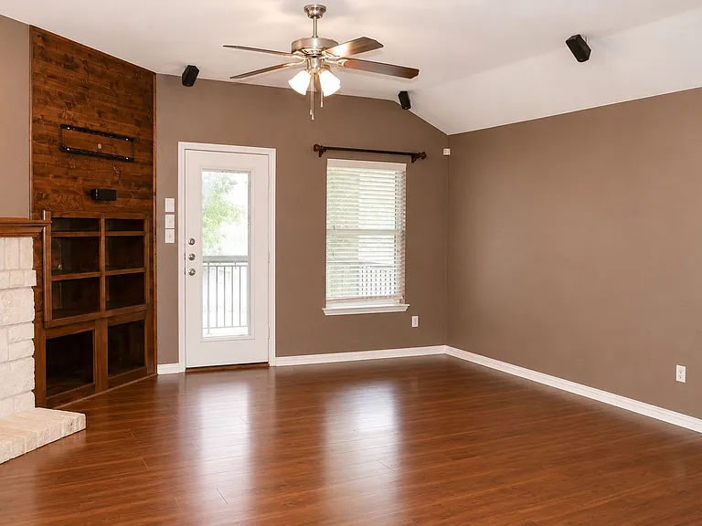 5803 Siltstone Loop — Photo 16