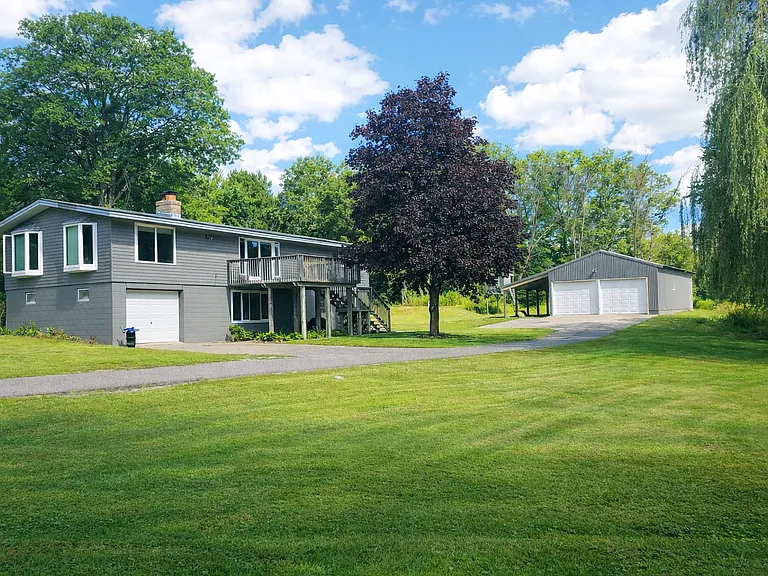 Private setting on over 4 acres