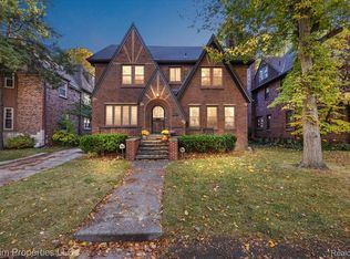18214 Parkside St, Detroit, MI 48221
