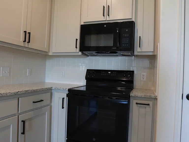 4119 Long Creek Ln #B — Photo 11