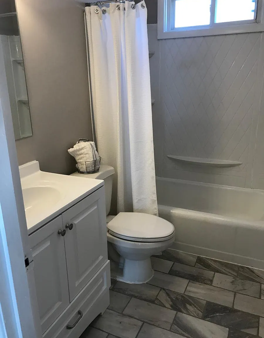 4 bed, 1152 sqft, $2,250 — Photo 3