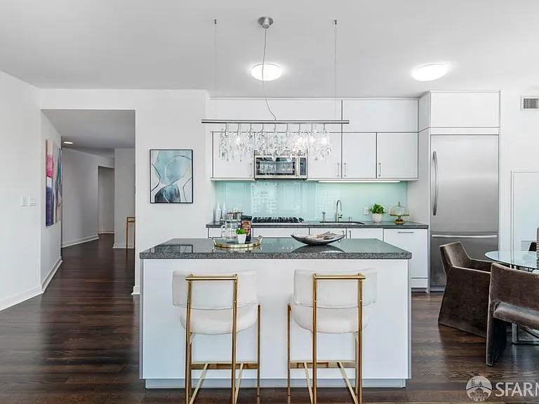 301 Main St #34G — Photo 4