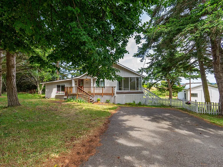 774 Power Rd — Photo 34