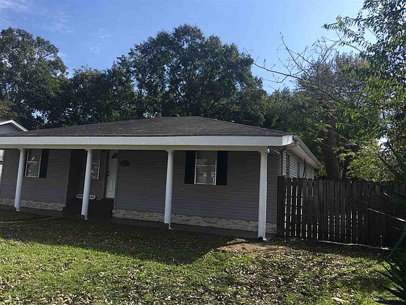 3rd image of 1519 Jackson Ave