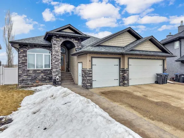 8 E Laurel Close, Sylvan Lake, AB T4S 0B3