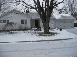 415 Eagle Pass St, Lapeer, MI