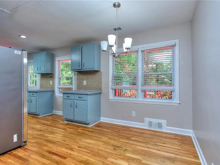 2067 Brockett Rd — Photo 7