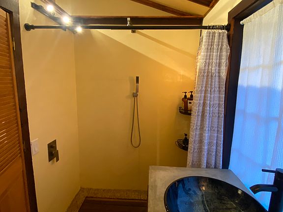 2nd image of 218 Pine Canyon Dr