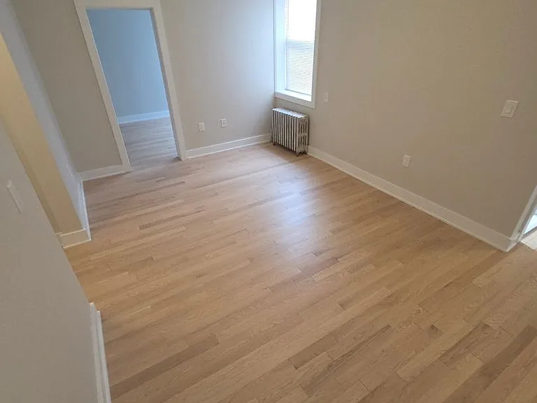 37 Hague St — Photo 3
