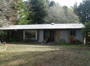 500 Parkview Ln, Crescent City, CA 95531