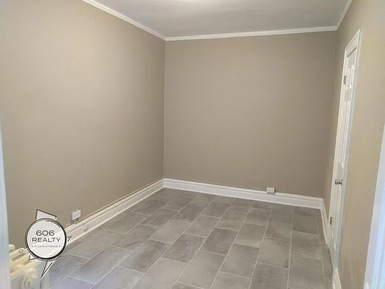 3118-20 S Oak Park Ave — Photo 7