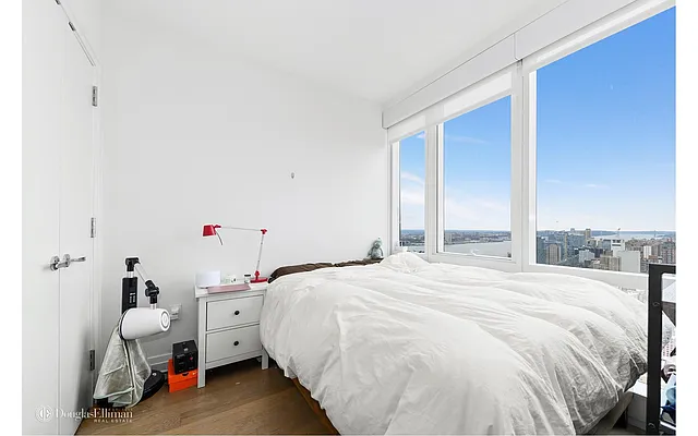 Rented by Douglas Elliman | media 24