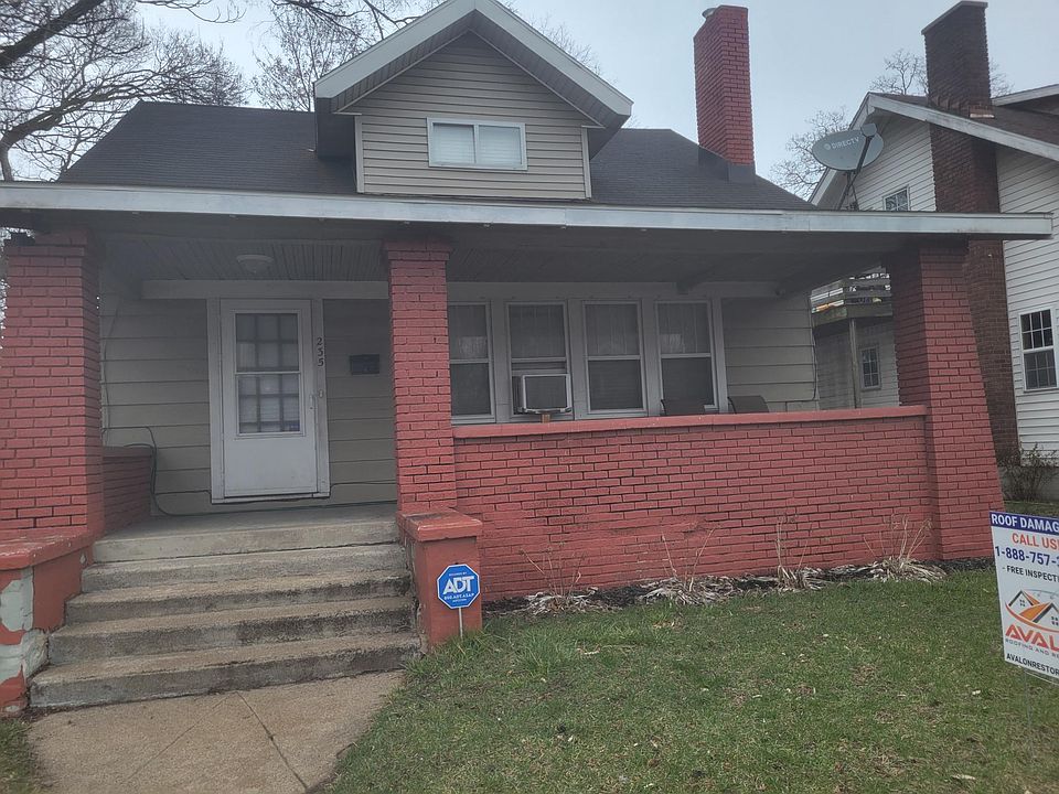 2nd image of 235 Burton St SW