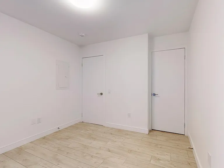 170 Clonmore Dr #5 — Photo 18