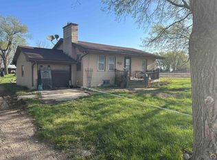 576 Road 200, Emporia, KS 66801