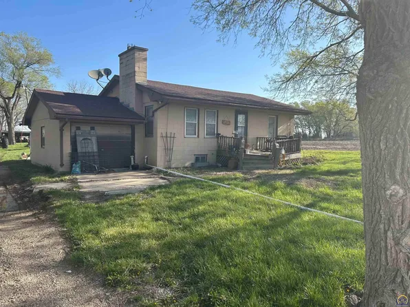 576 Road 200, Emporia, KS 66801