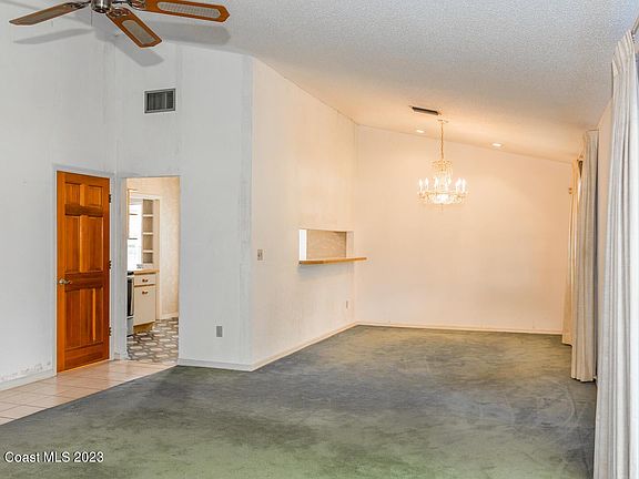 4th image of 4880 Yew Ct