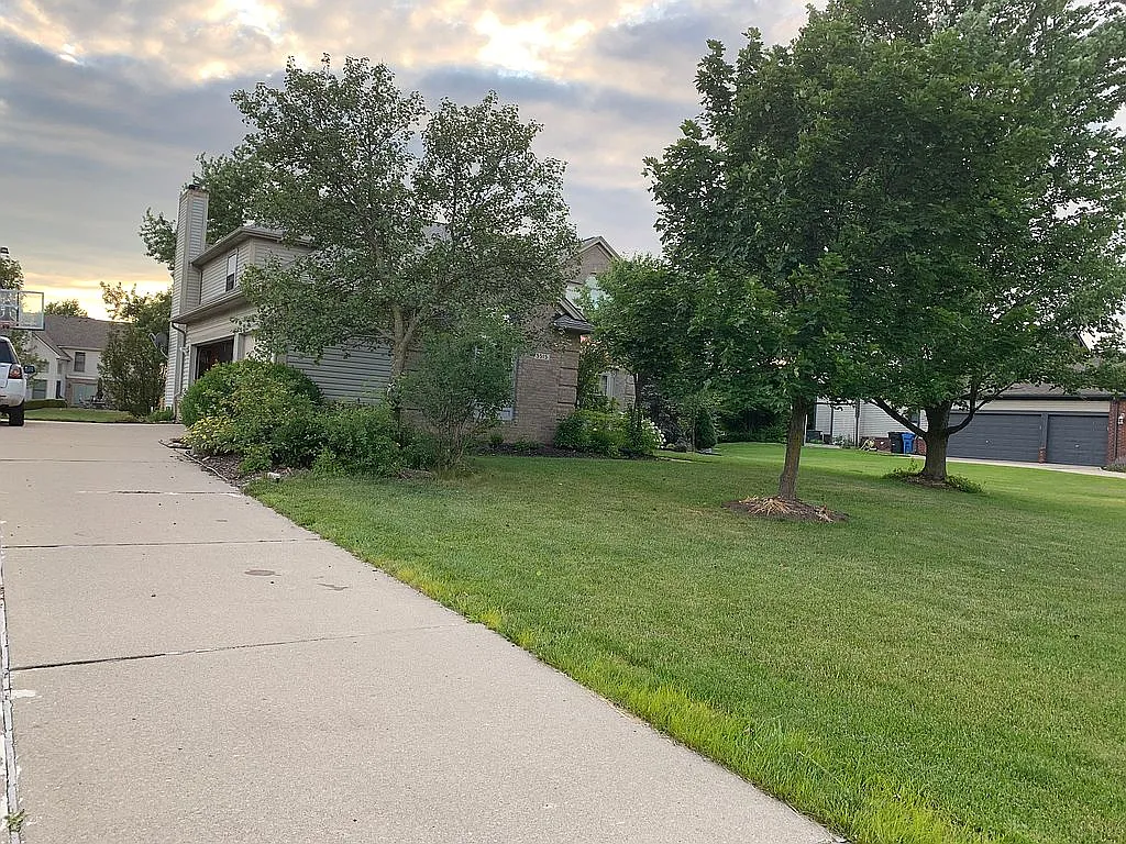 3515 Inverness Dr photo 1