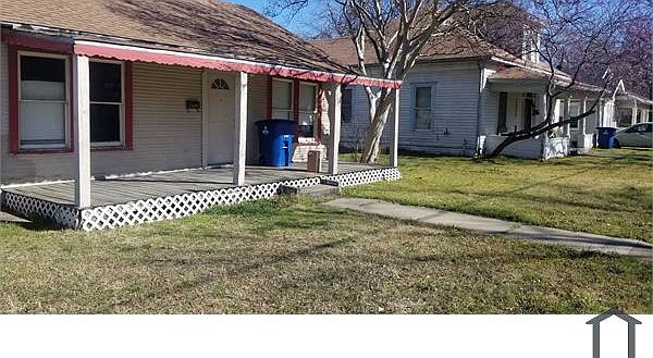 1st image of 304 E Milam St