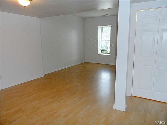 4th image of 744 Walton Ave APT H