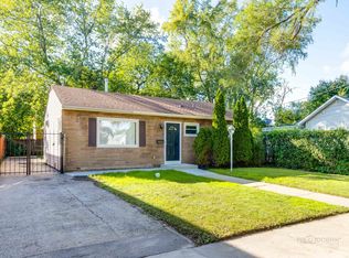 1006 New York St, Waukegan, IL 60085
