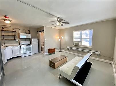 1st image of 3136 Grand Ave #14