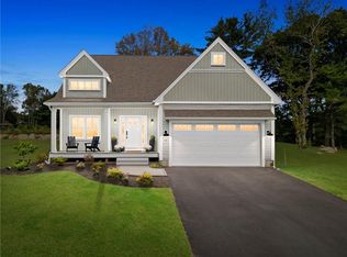 5 Alexandria Way, Johnston, RI 02919
