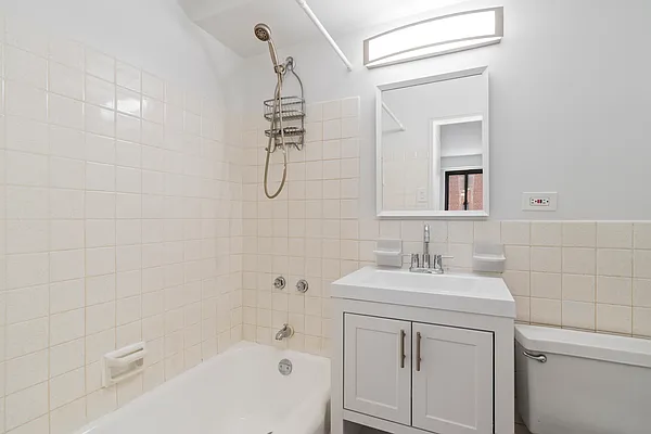 Rented by Douglas Elliman | media 8